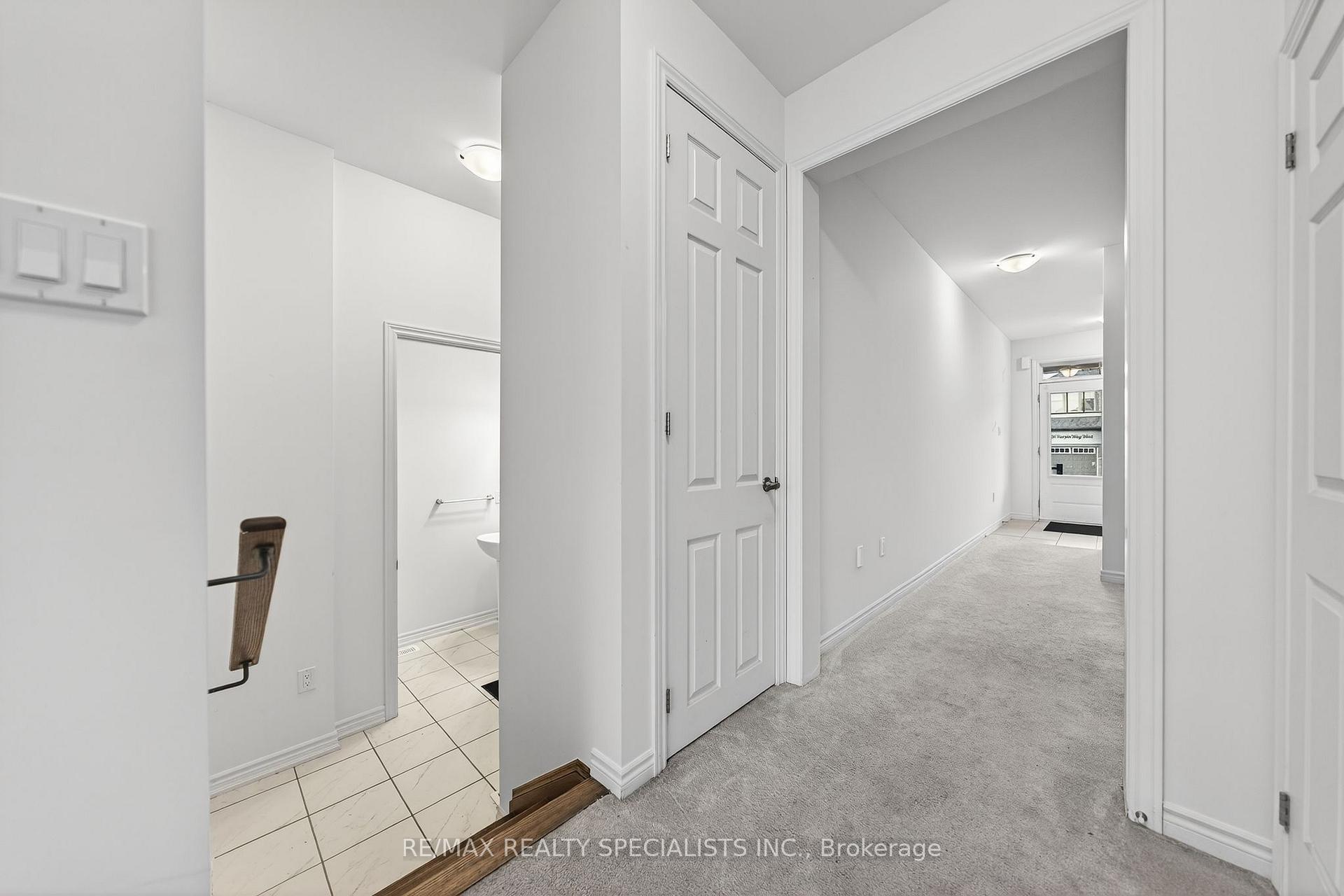 Photo 25 of 27 Harpin Way W, Centre Wellington, Fergus — HOMEH