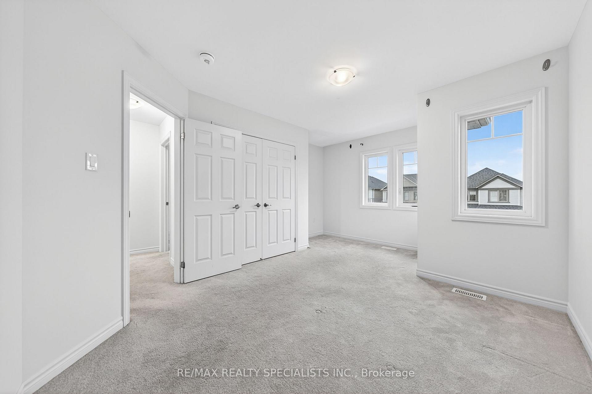 Photo 41 of 27 Harpin Way W, Centre Wellington, Fergus — HOMEH