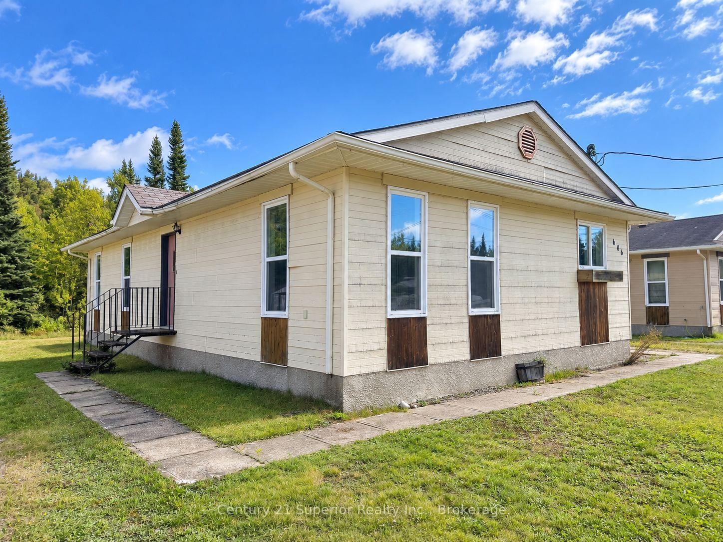 Photo 1 of 606 Peary Street, Schreiber — HOMEH
