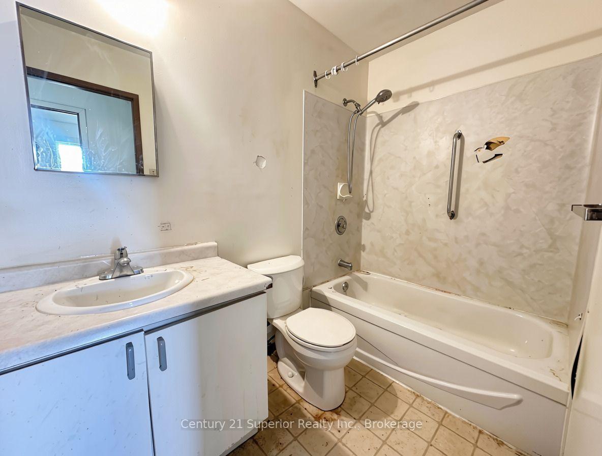Photo 12 of 606 Peary Street, Schreiber — HOMEH