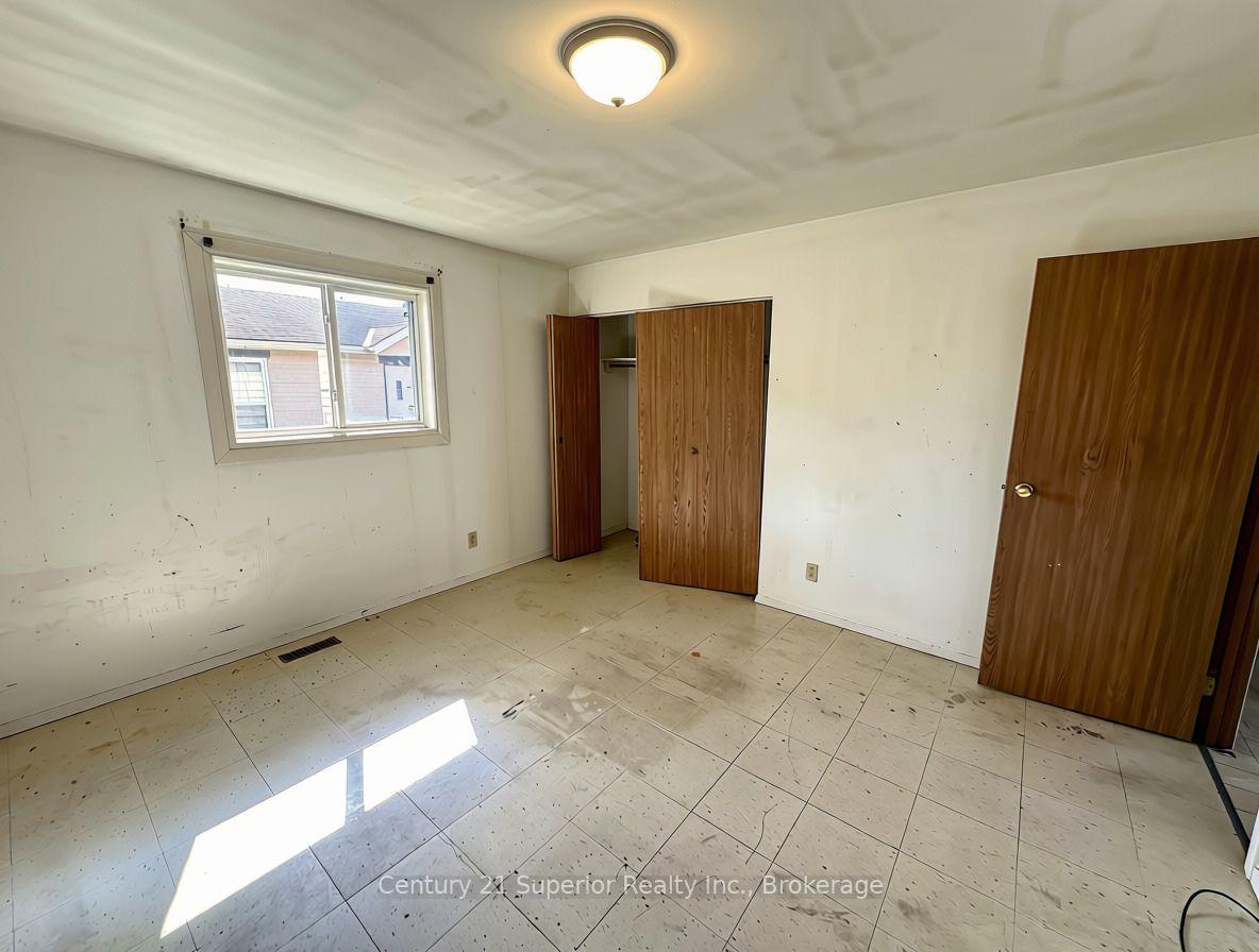 Photo 15 of 606 Peary Street, Schreiber — HOMEH
