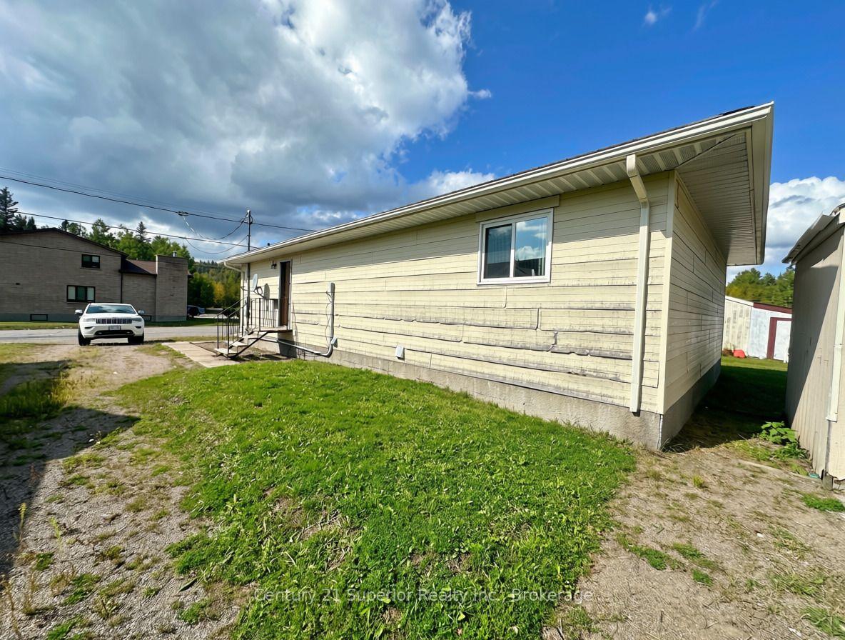 Photo 25 of 606 Peary Street, Schreiber — HOMEH