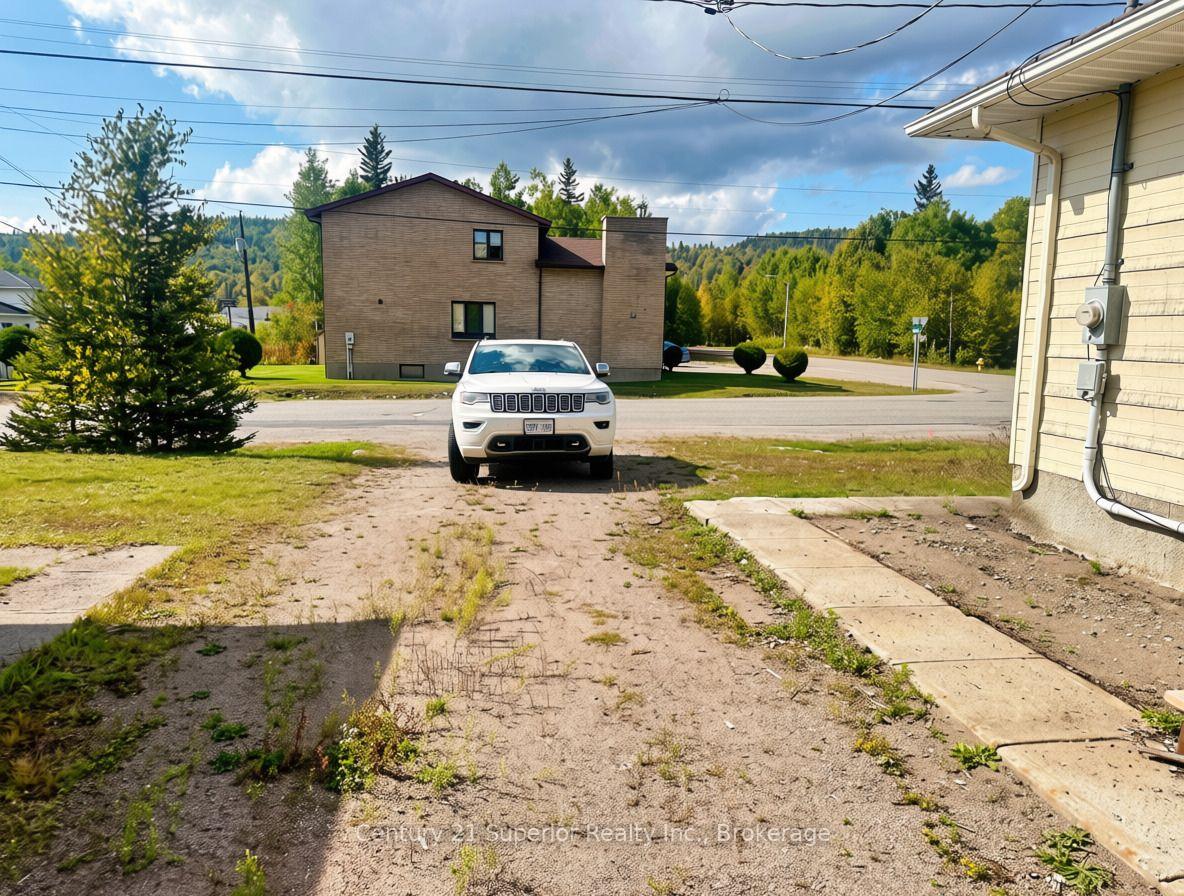 Photo 30 of 606 Peary Street, Schreiber — HOMEH