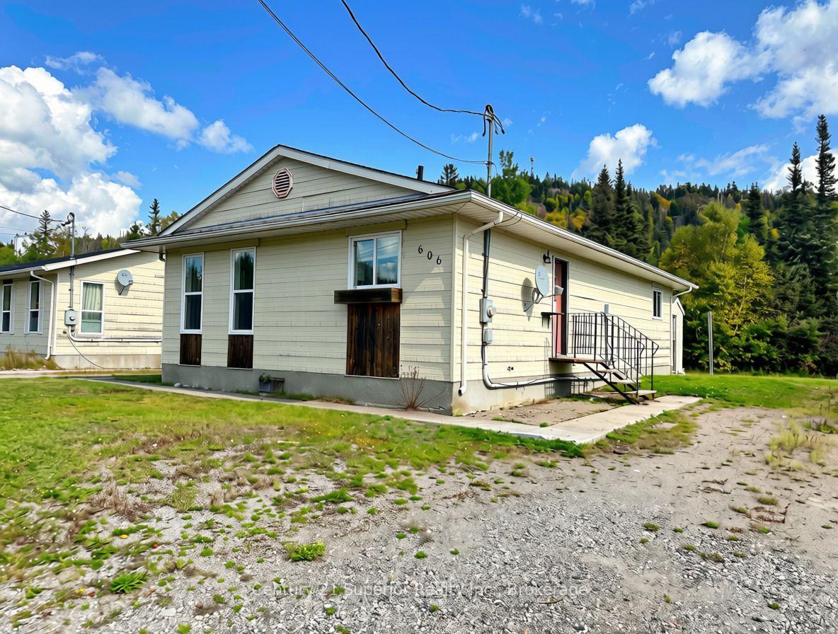 Photo 33 of 606 Peary Street, Schreiber — HOMEH