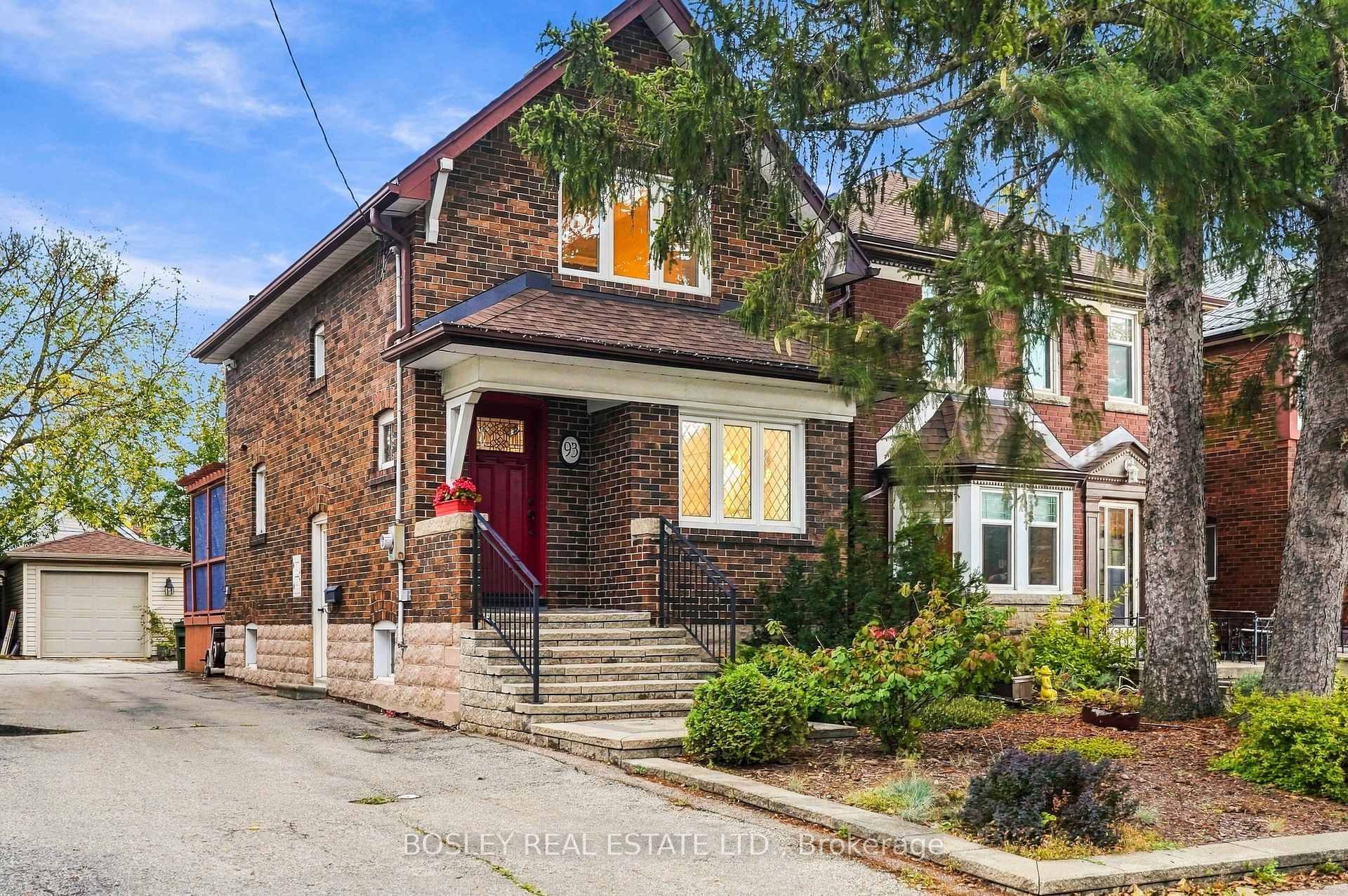 Photo 1 of 93 Eleventh Street, Etobicoke, New Toronto — HOMEH