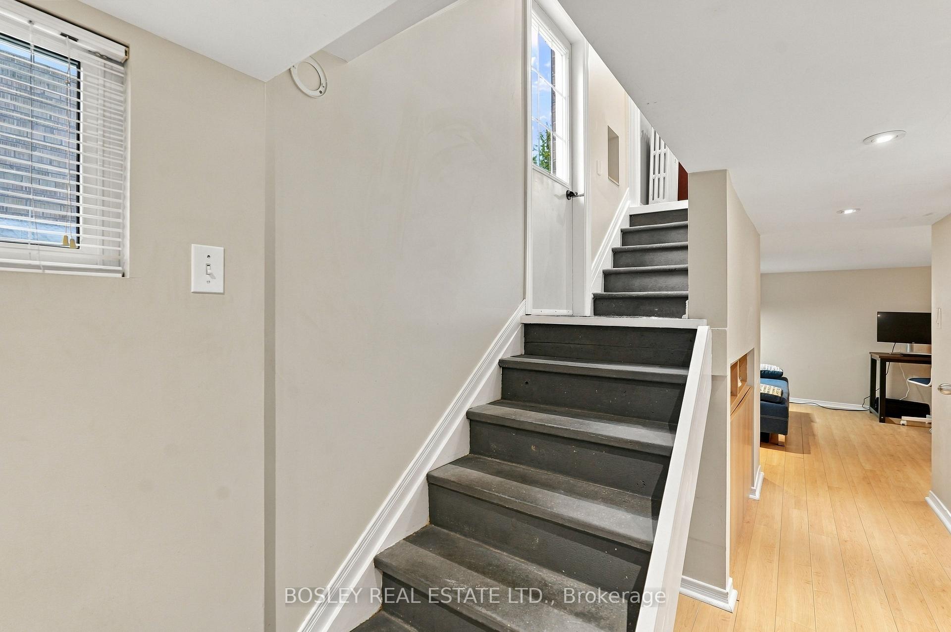 Photo 24 of 93 Eleventh Street, Etobicoke, New Toronto — HOMEH