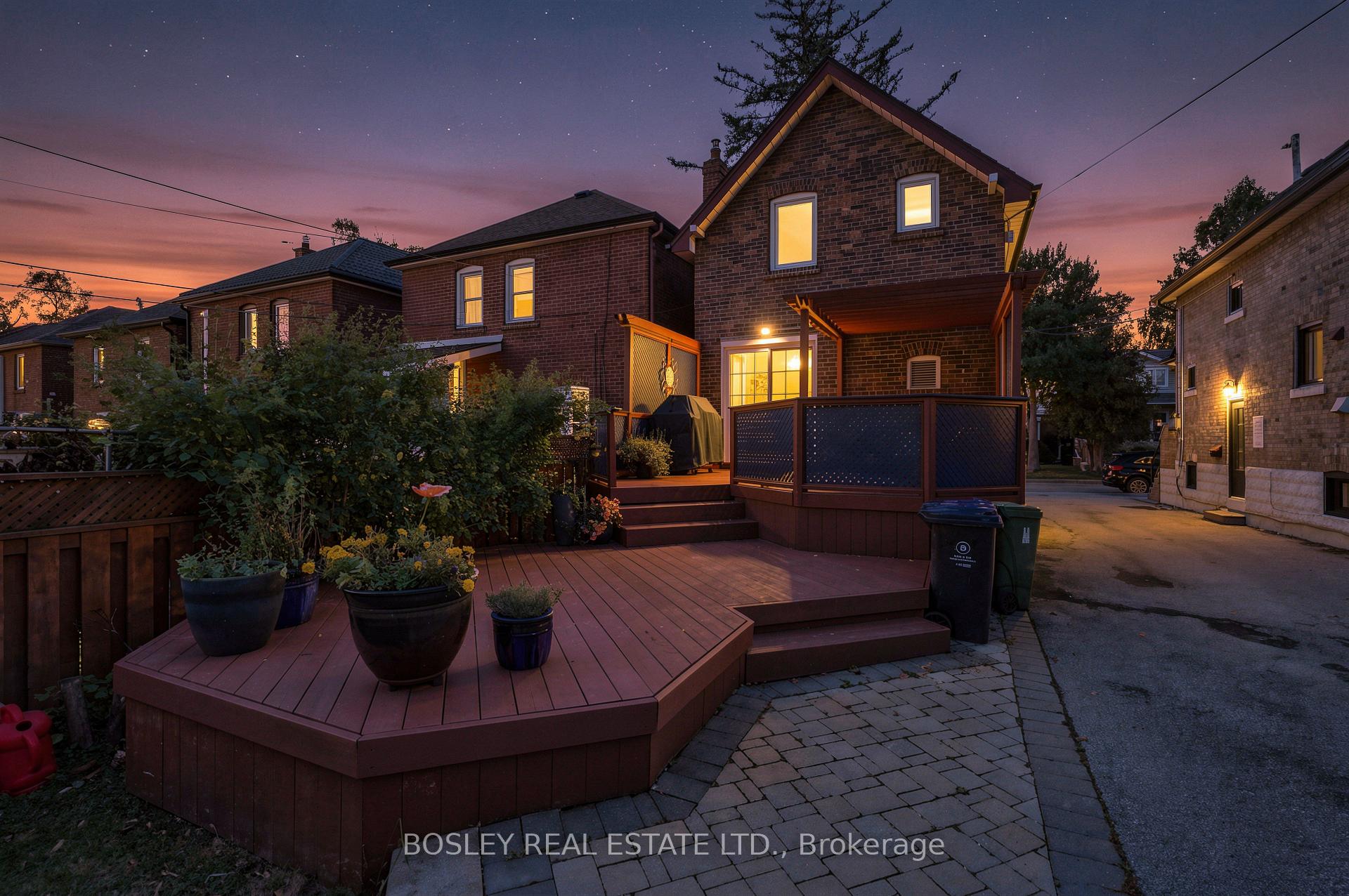 Photo 35 of 93 Eleventh Street, Etobicoke, New Toronto — HOMEH