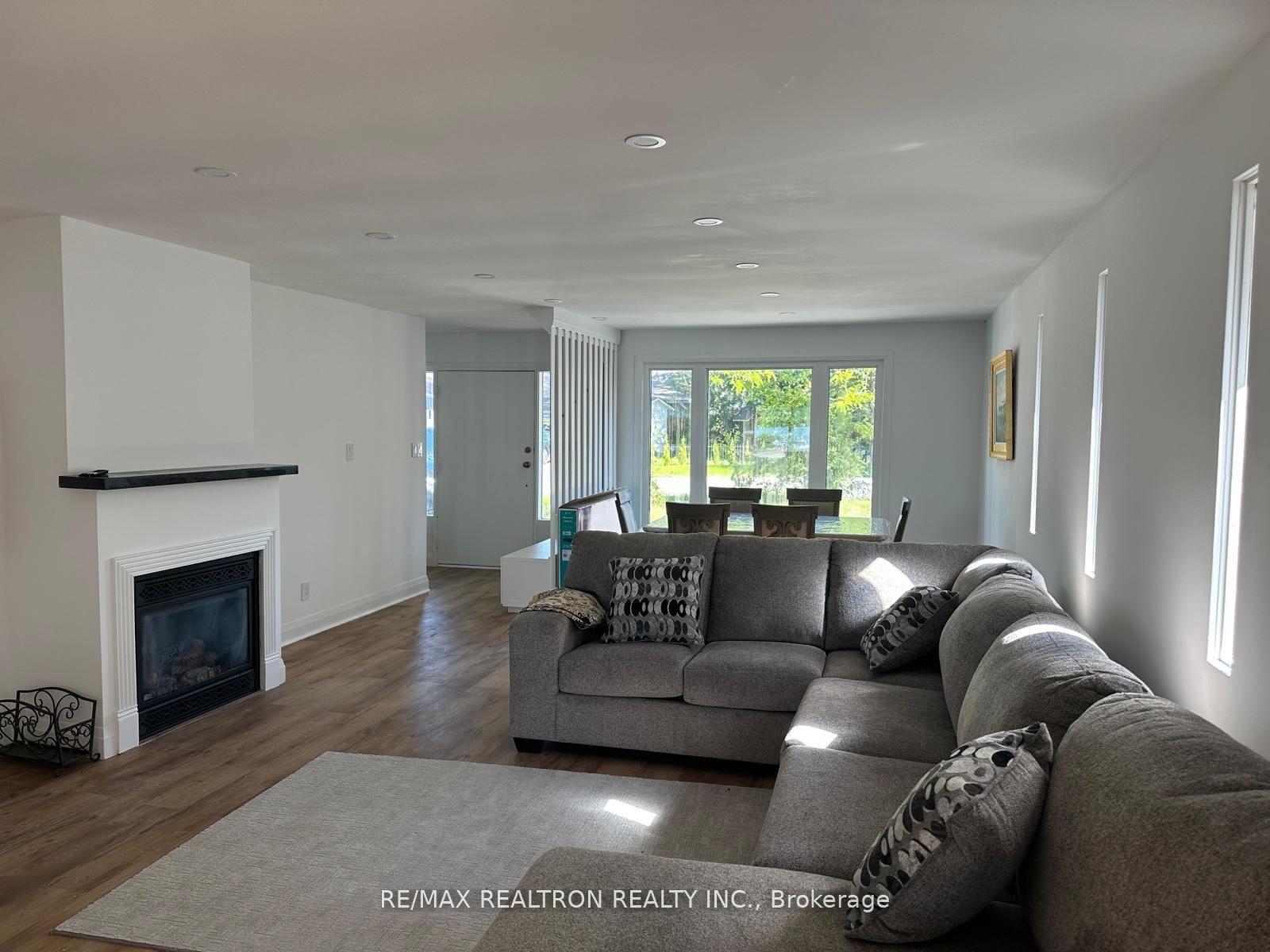 Photo 2 of 172 Cedar Island Road, Orillia — HOMEH