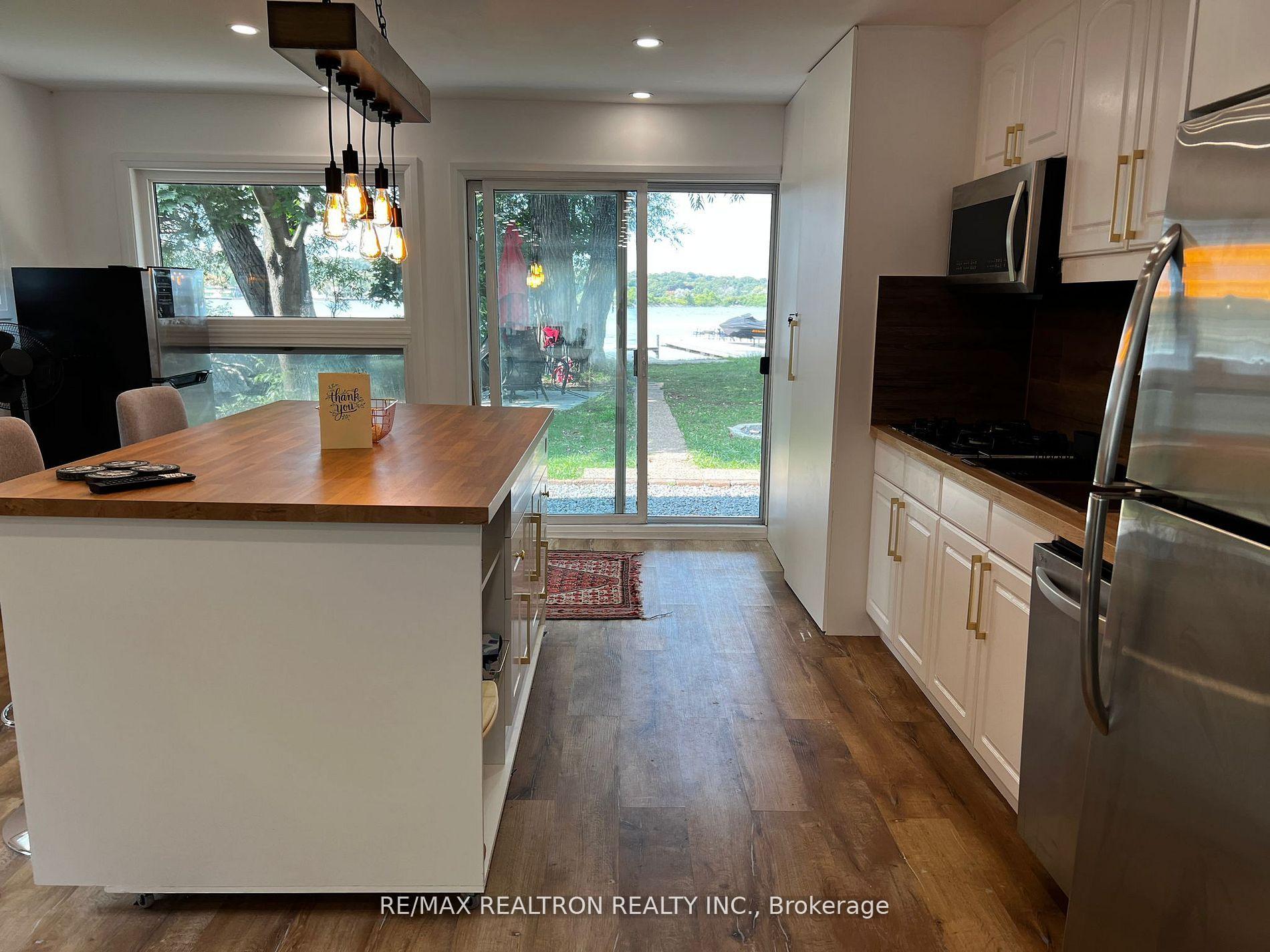 Photo 3 of 172 Cedar Island Road, Orillia — HOMEH