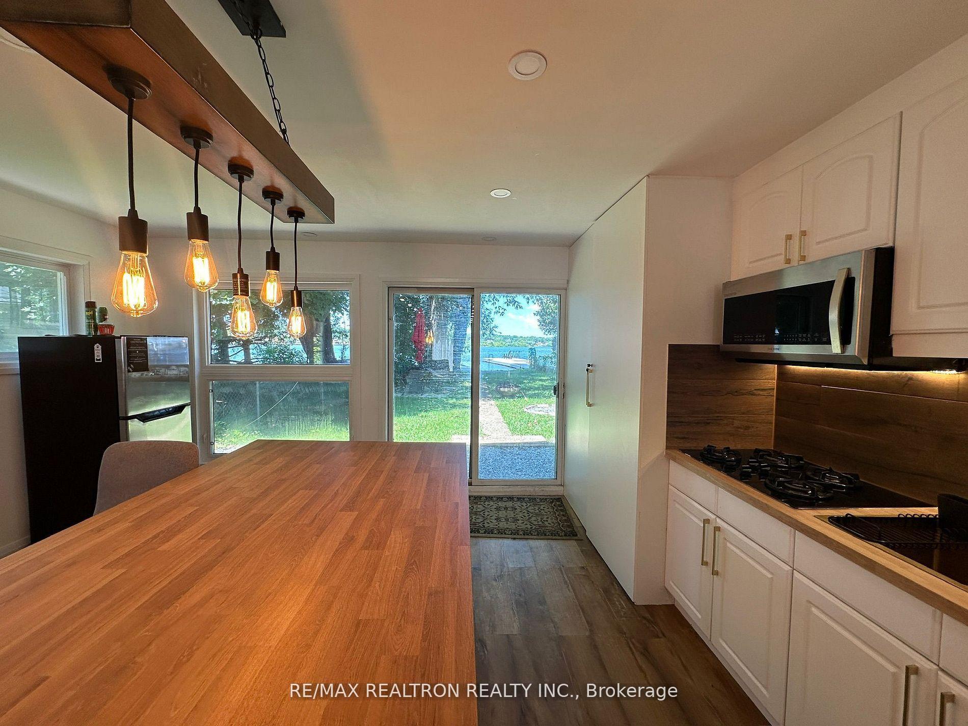 Photo 6 of 172 Cedar Island Road, Orillia — HOMEH