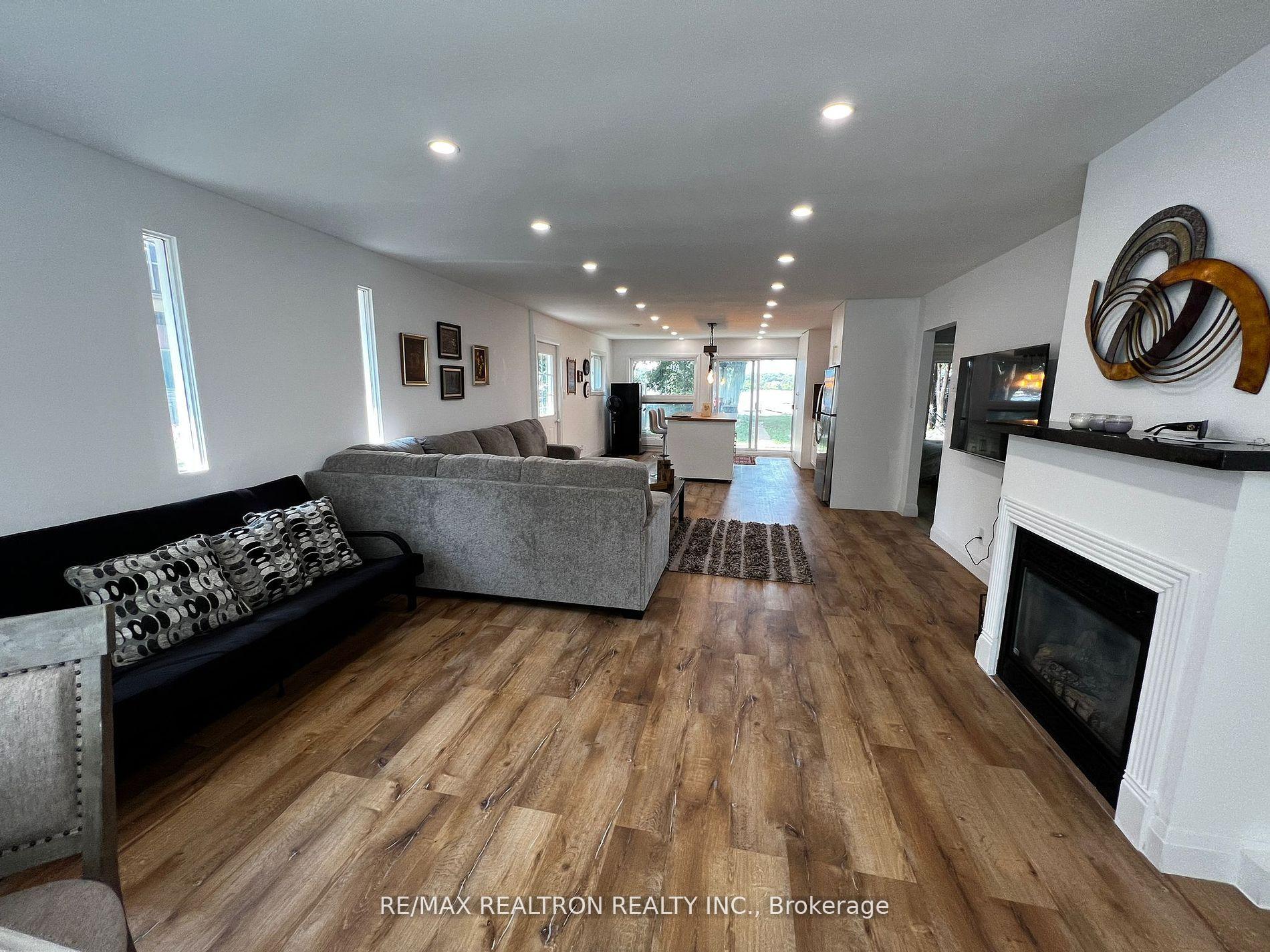 Photo 15 of 172 Cedar Island Road, Orillia — HOMEH