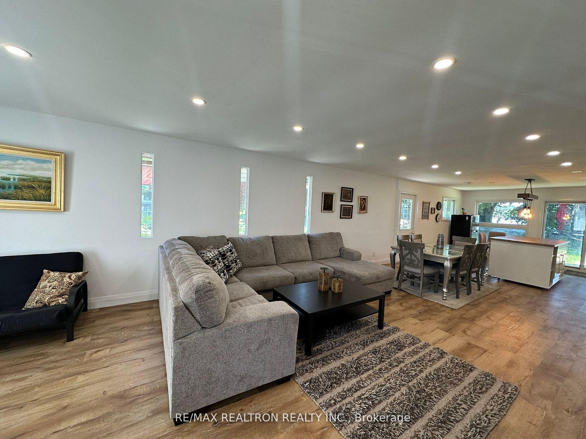 Photo 16 of 172 Cedar Island Road, Orillia — HOMEH