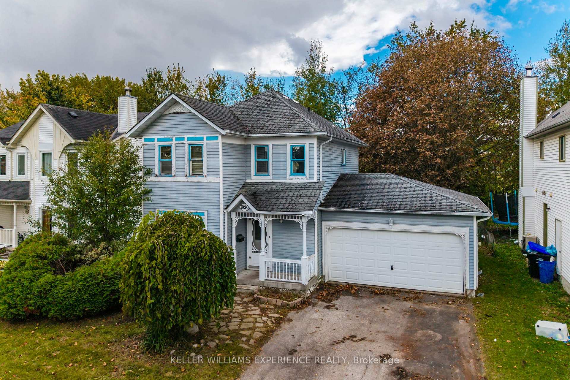 Photo 2 of 1920 Applewood Avenue, Innisfil, Alcona — HOMEH