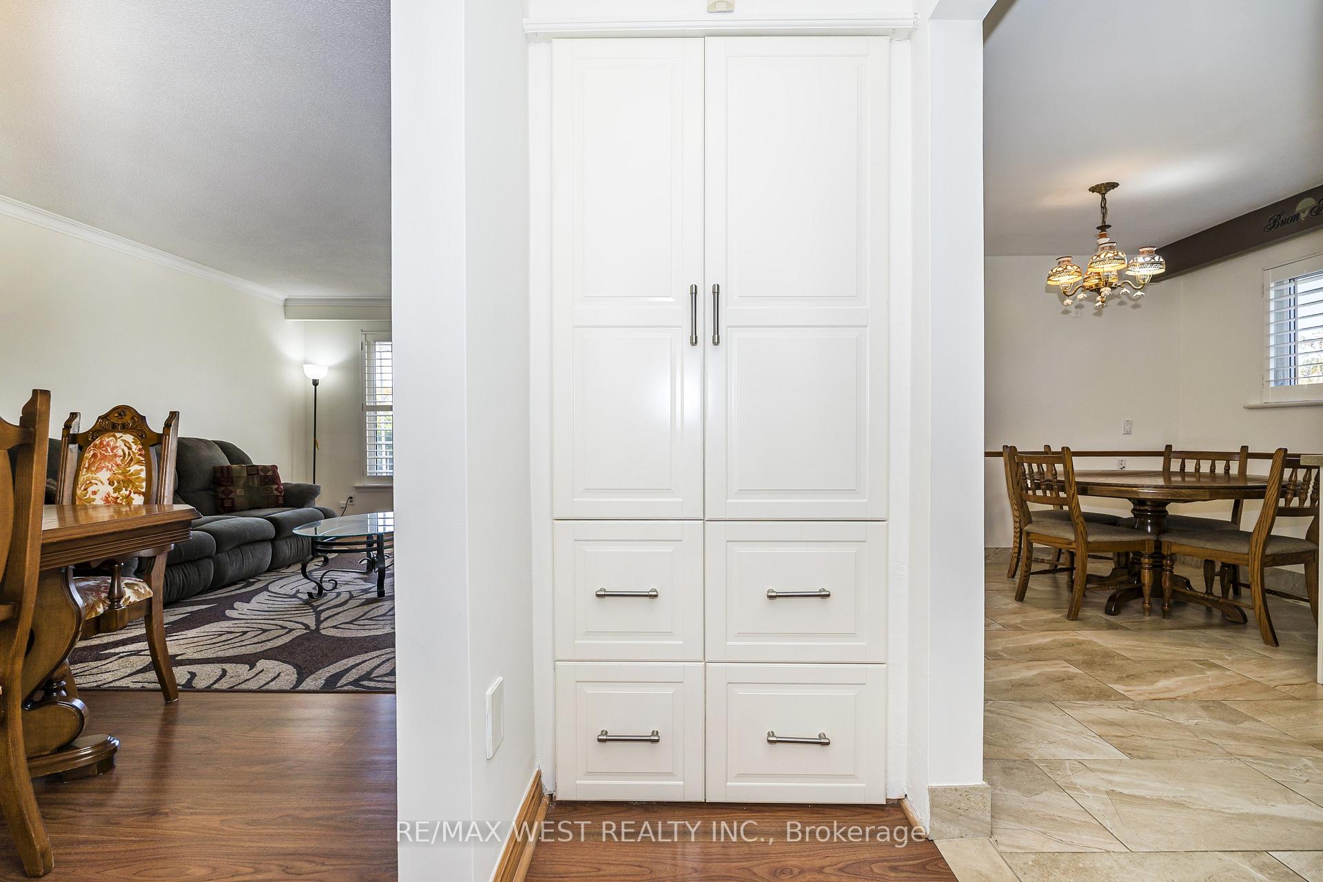 Photo 18 of 112 Harris Crescent, Vaughan, West Woodbridge — HOMEH