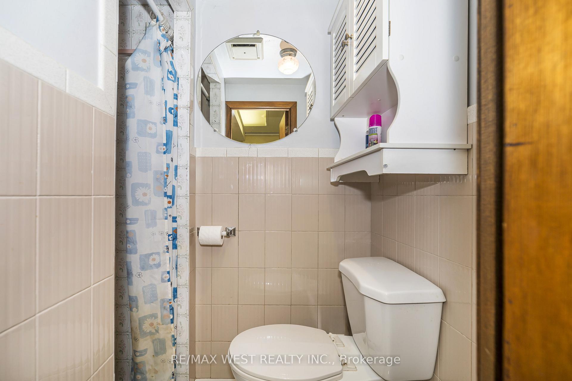 Photo 26 of 112 Harris Crescent, Vaughan, West Woodbridge — HOMEH