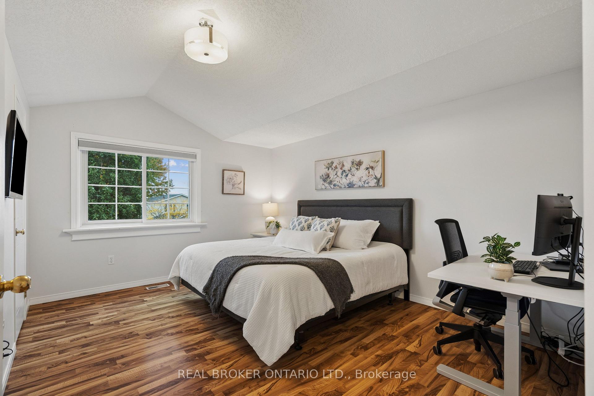 Photo 12 of 46 Chesterton Lane, Guelph, Grange Road — HOMEH