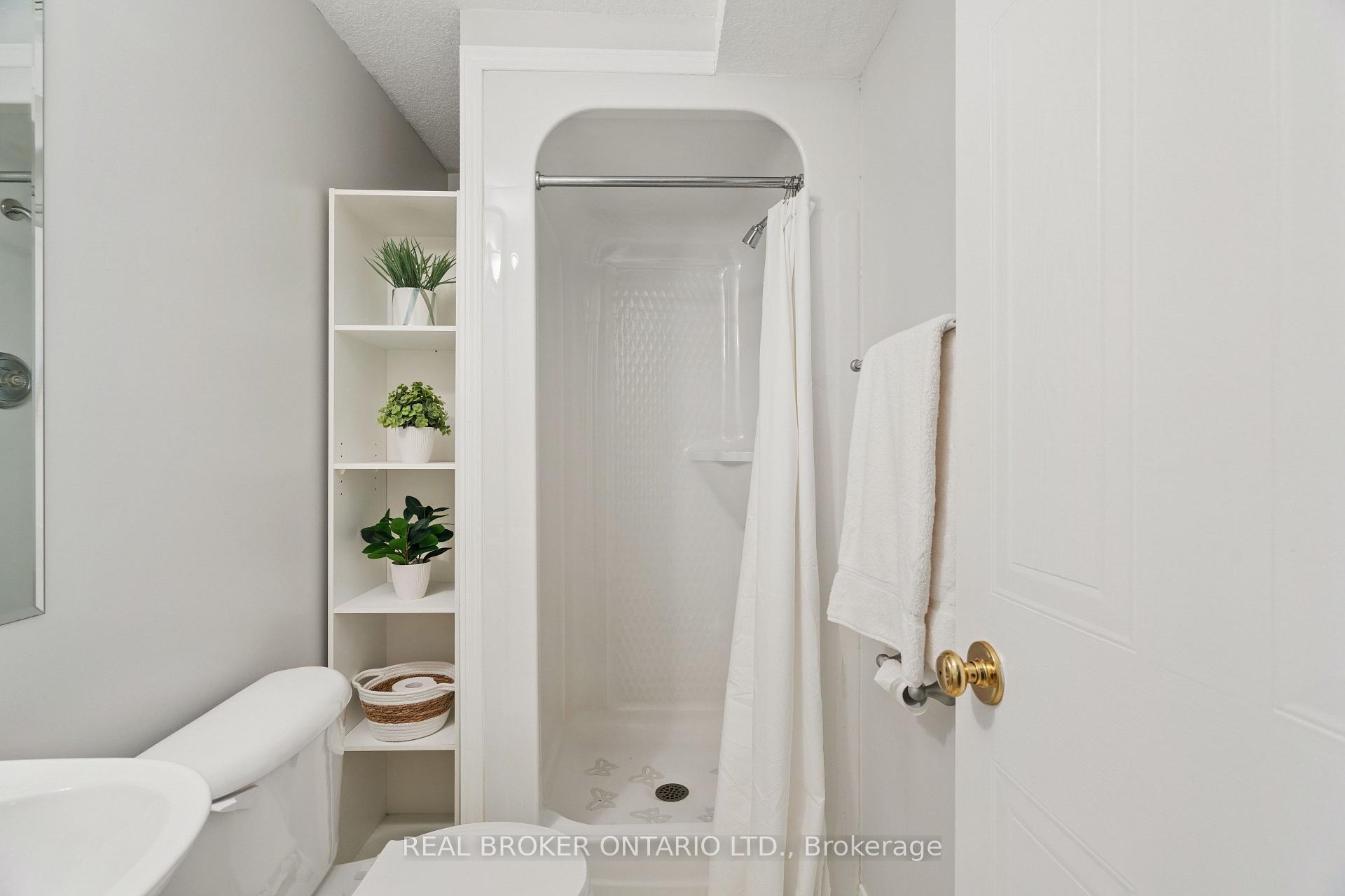 Photo 17 of 46 Chesterton Lane, Guelph, Grange Road — HOMEH