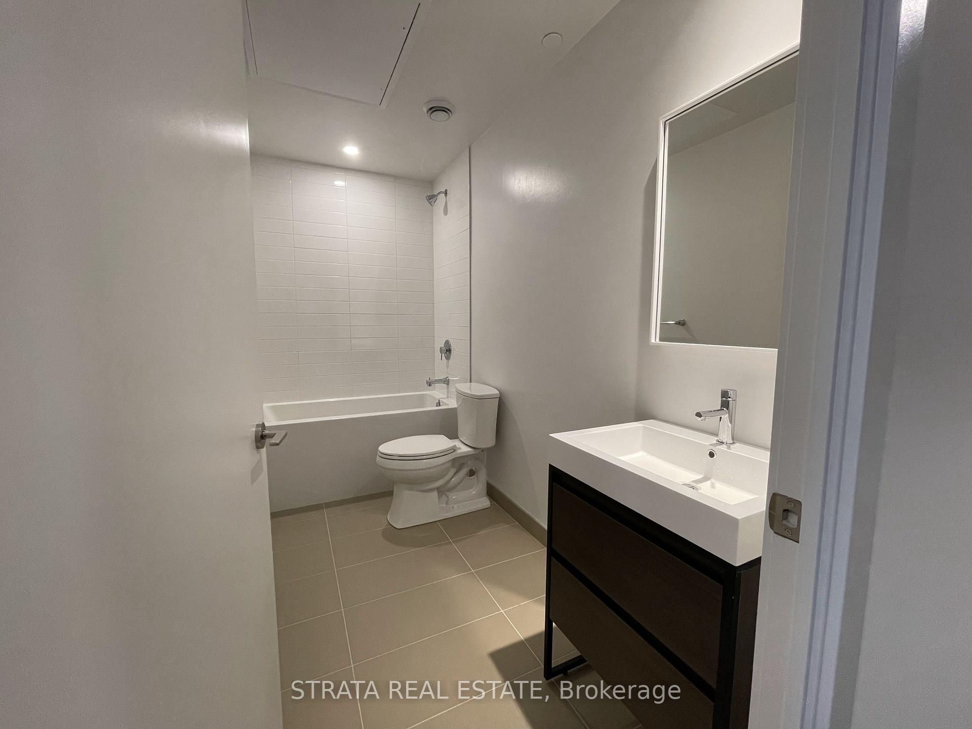 Photo 10 of Unit 704, 150 Logan Avenue, Toronto, South Riverdale — HOMEH