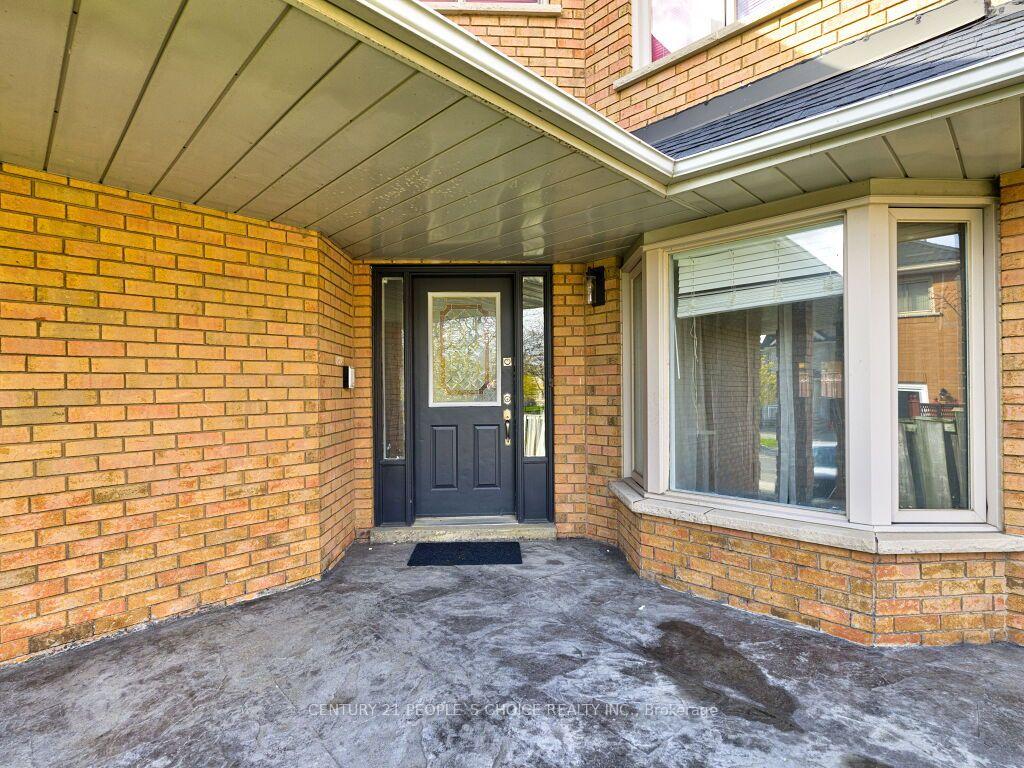 Photo 3 of 5965 River Grove Avenue, Mississauga, East Credit — HOMEH