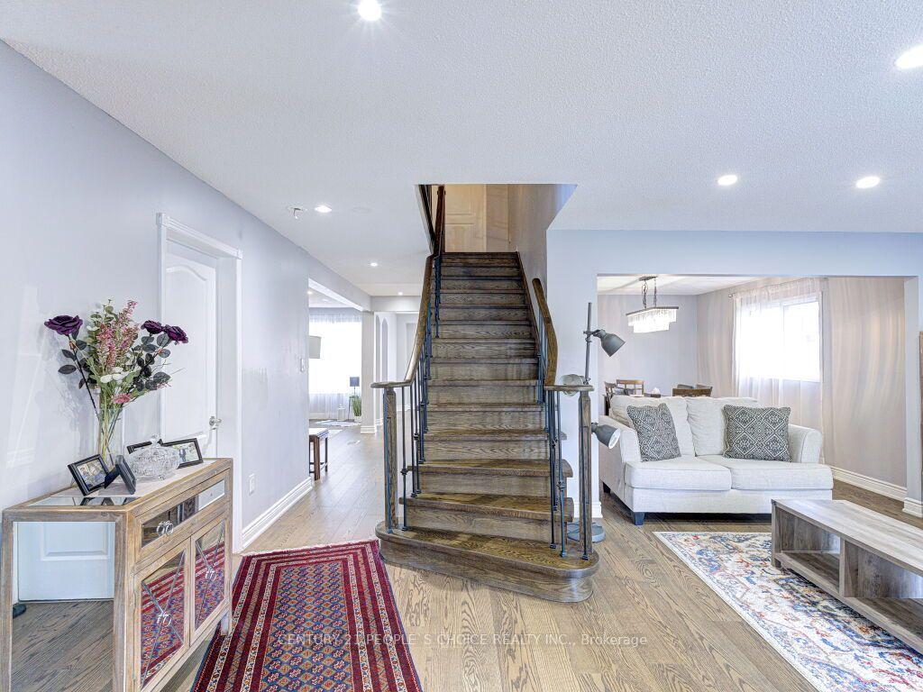 Photo 10 of 5965 River Grove Avenue, Mississauga, East Credit — HOMEH