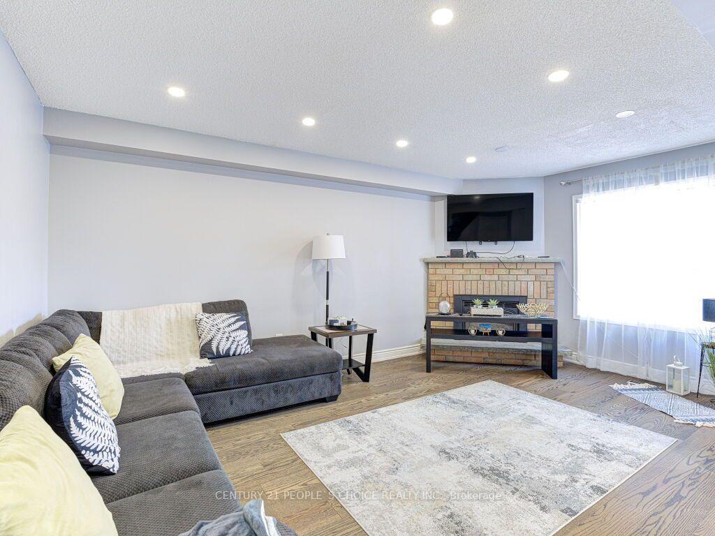 Photo 11 of 5965 River Grove Avenue, Mississauga, East Credit — HOMEH