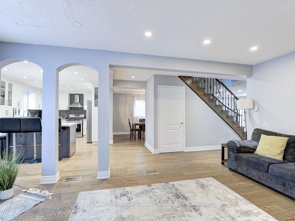Photo 12 of 5965 River Grove Avenue, Mississauga, East Credit — HOMEH