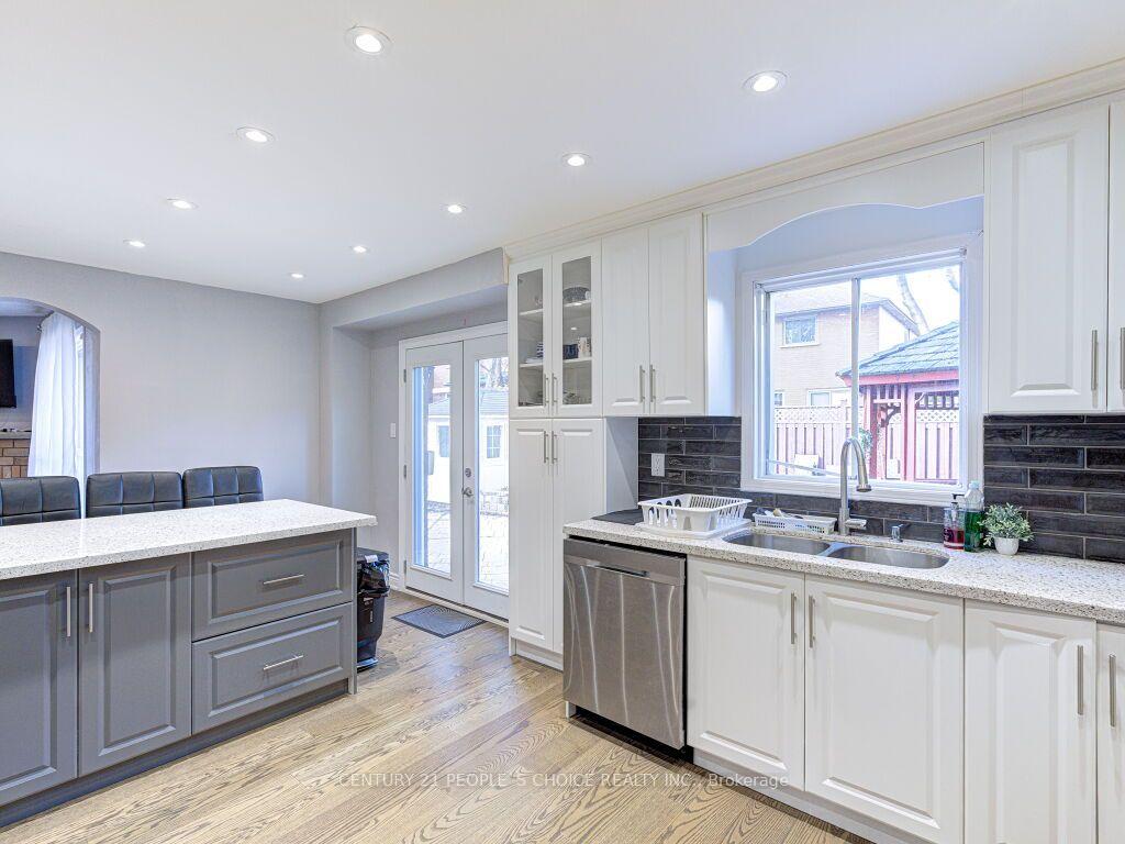 Photo 19 of 5965 River Grove Avenue, Mississauga, East Credit — HOMEH