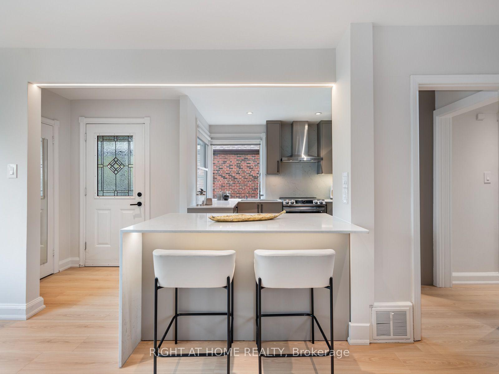Photo 5 of 49 Amsterdam Avenue, Toronto, O'Connor-Parkview — HOMEH