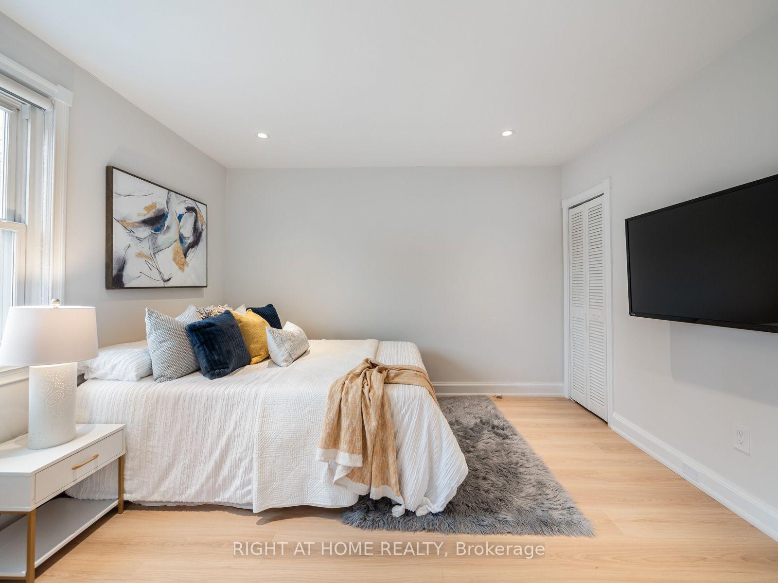 Photo 18 of 49 Amsterdam Avenue, Toronto, O'Connor-Parkview — HOMEH