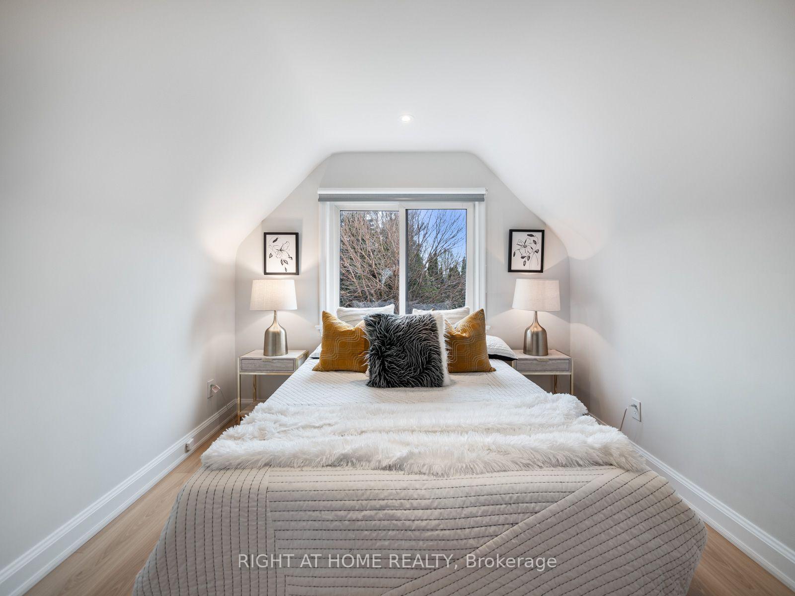 Photo 28 of 49 Amsterdam Avenue, Toronto, O'Connor-Parkview — HOMEH