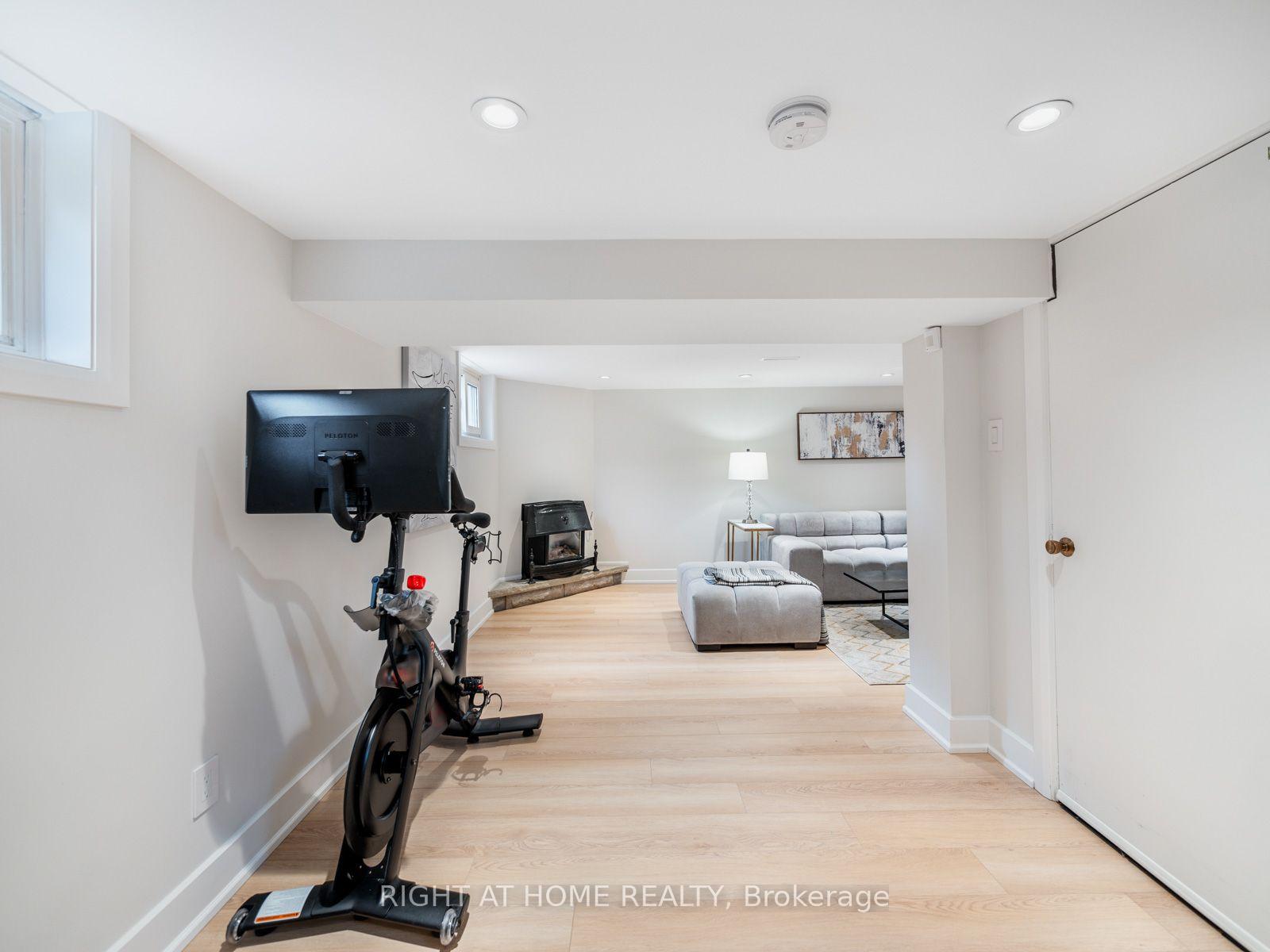 Photo 31 of 49 Amsterdam Avenue, Toronto, O'Connor-Parkview — HOMEH