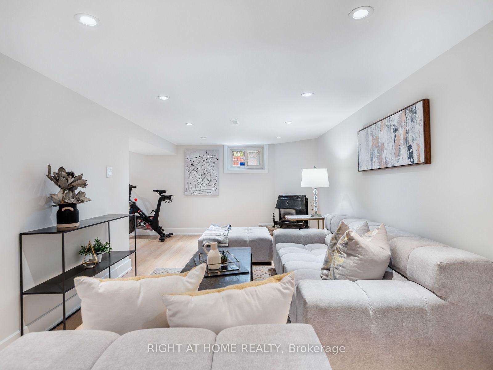 Photo 35 of 49 Amsterdam Avenue, Toronto, O'Connor-Parkview — HOMEH