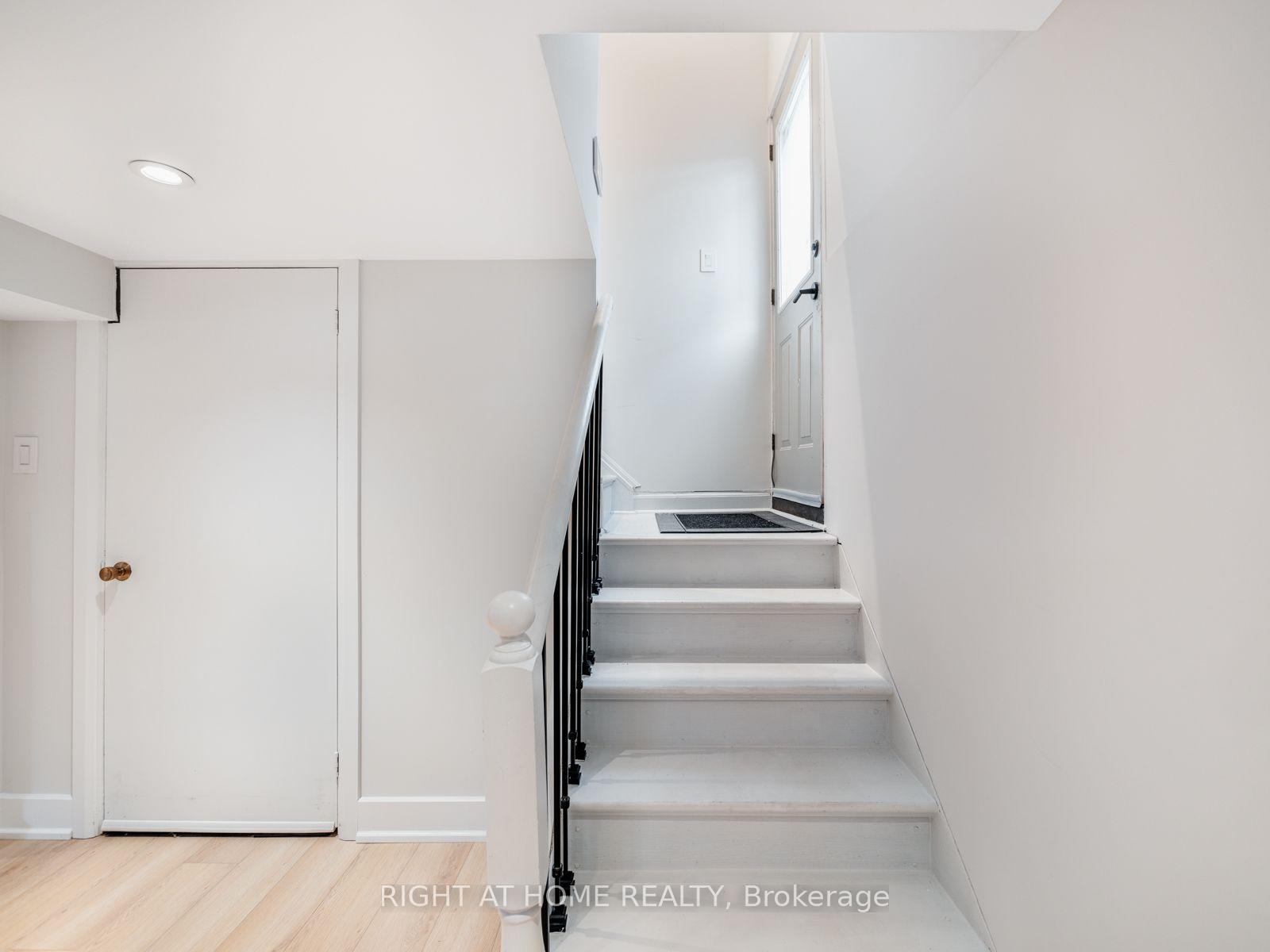 Photo 38 of 49 Amsterdam Avenue, Toronto, O'Connor-Parkview — HOMEH