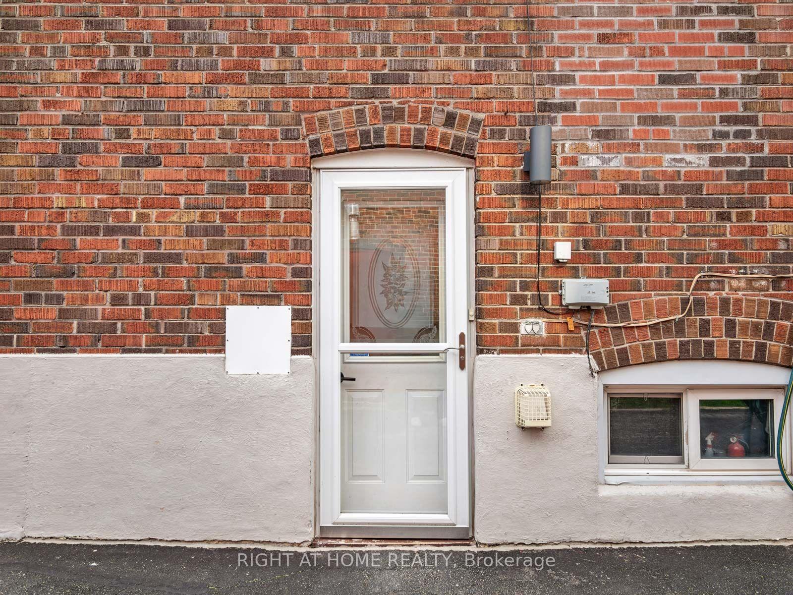 Photo 39 of 49 Amsterdam Avenue, Toronto, O'Connor-Parkview — HOMEH