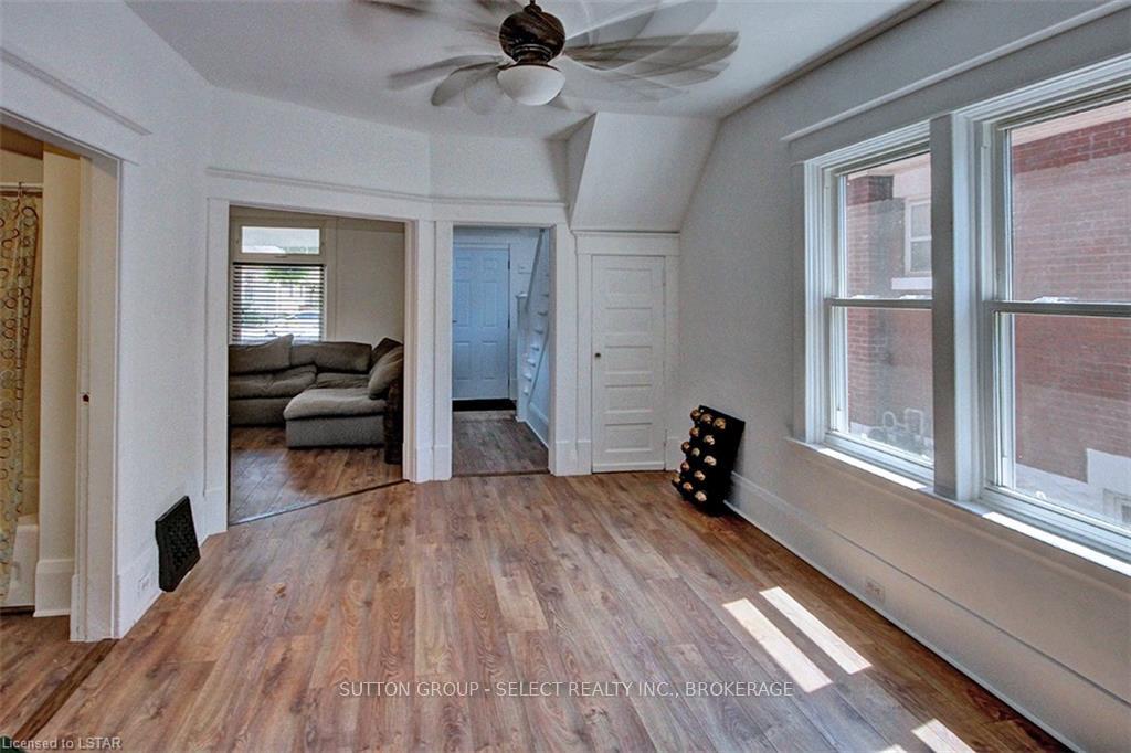 Photo 6 of 67 Hyla Street, London, East M — HOMEH