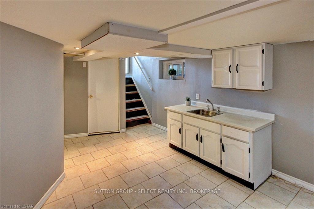 Photo 25 of 67 Hyla Street, London, East M — HOMEH