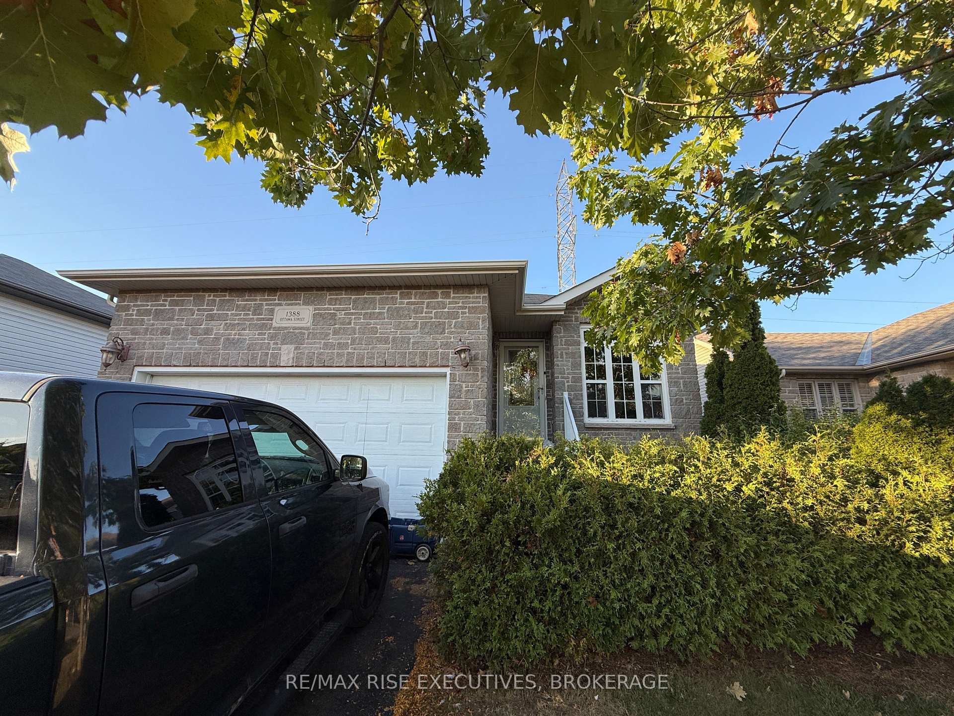 Photo of 1388 Ottawa Street