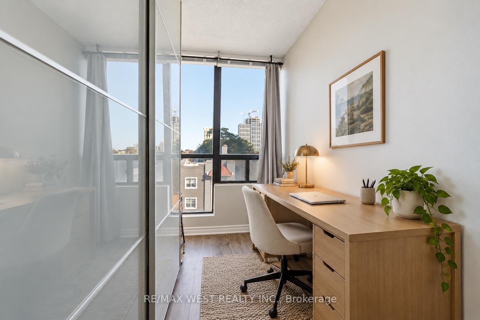 Photo 8 of Unit 404, 117 Gerrard Street E, Toronto, Church-Yonge Corridor — HOMEH