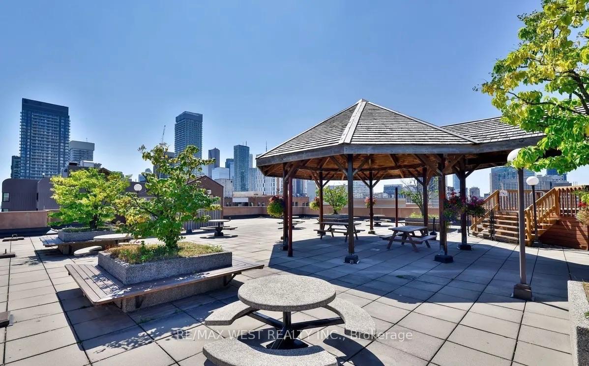Photo 13 of Unit 404, 117 Gerrard Street E, Toronto, Church-Yonge Corridor — HOMEH