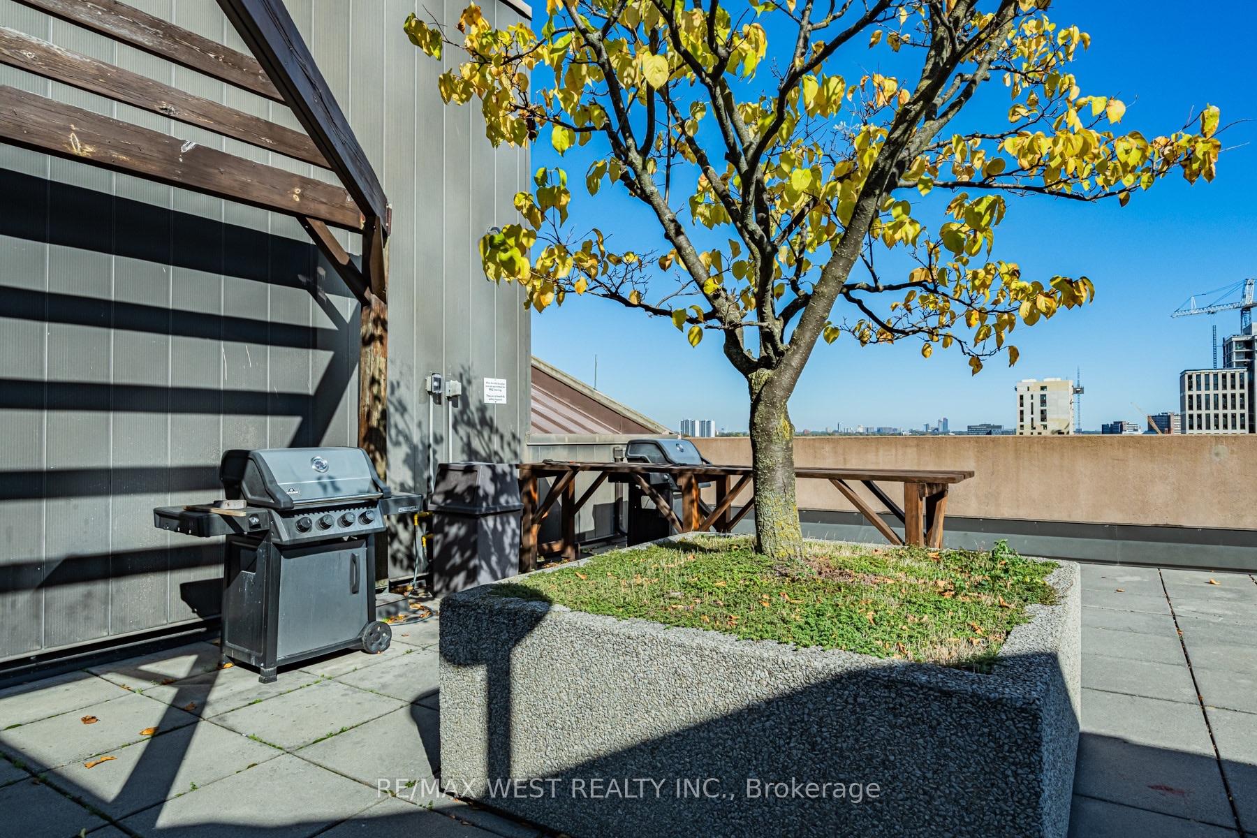 Photo 14 of Unit 404, 117 Gerrard Street E, Toronto, Church-Yonge Corridor — HOMEH