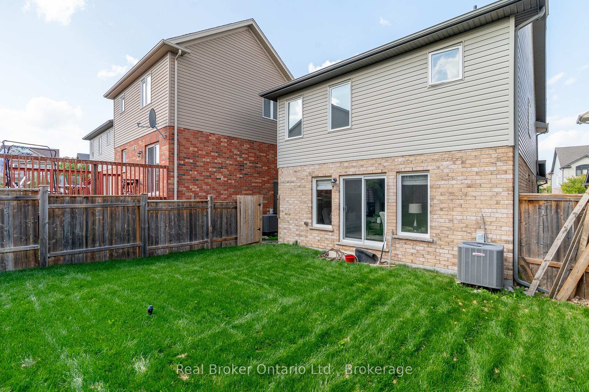 Photo 43 of 41 Samuel Drive, Guelph, Pineridge/Westminster Woods — HOMEH