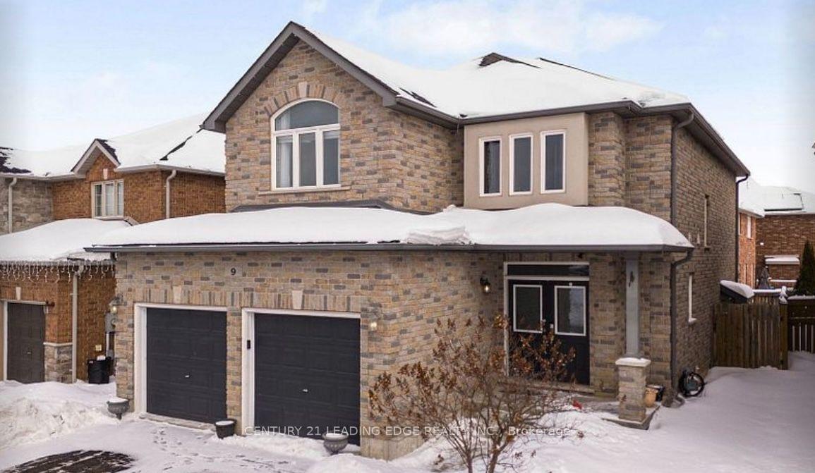 Photo 2 of 9 Kierland Road, Barrie, Ardagh — HOMEH
