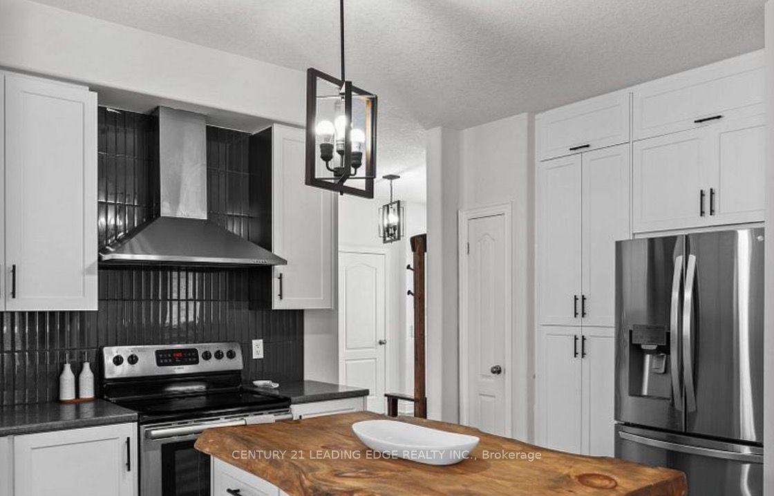 Photo 6 of 9 Kierland Road, Barrie, Ardagh — HOMEH