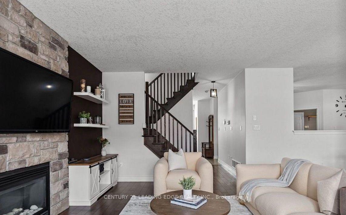 Photo 14 of 9 Kierland Road, Barrie, Ardagh — HOMEH