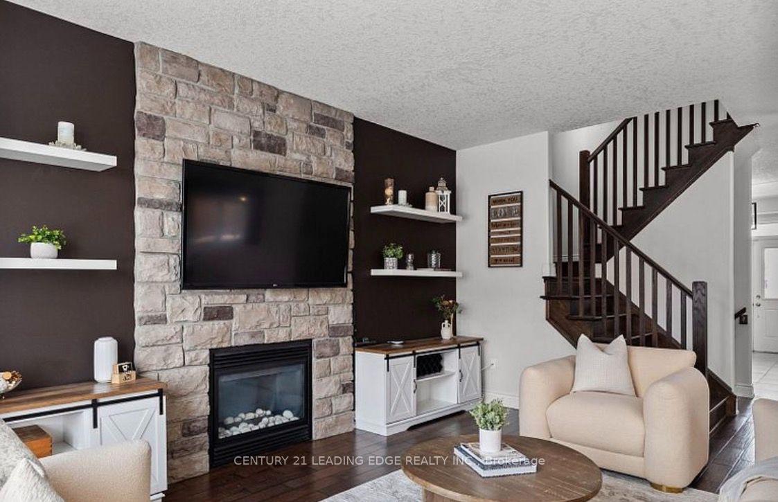 Photo 15 of 9 Kierland Road, Barrie, Ardagh — HOMEH