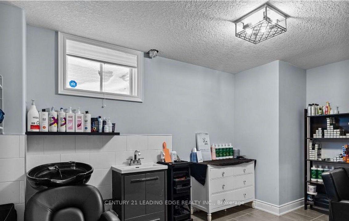 Photo 30 of 9 Kierland Road, Barrie, Ardagh — HOMEH