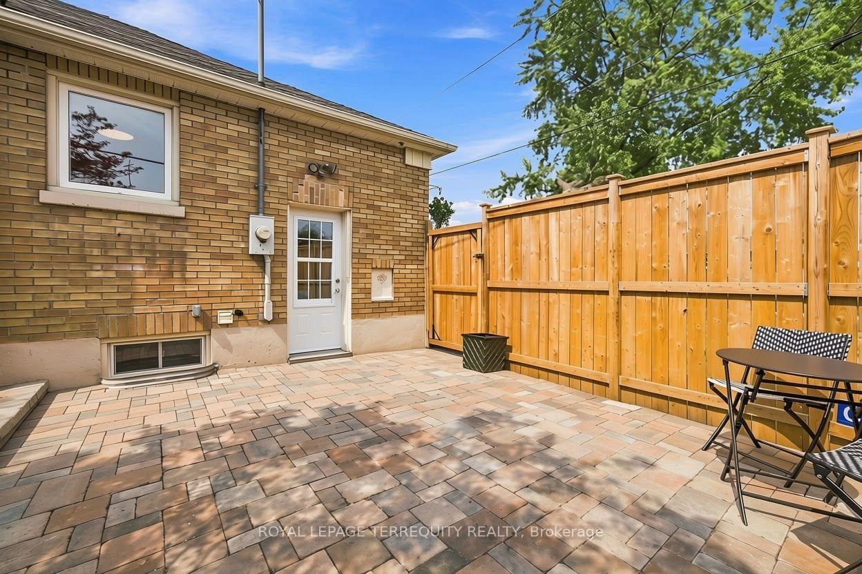 Photo 12 of 172 Central Park Boulevard S, Oshawa, Central — HOMEH