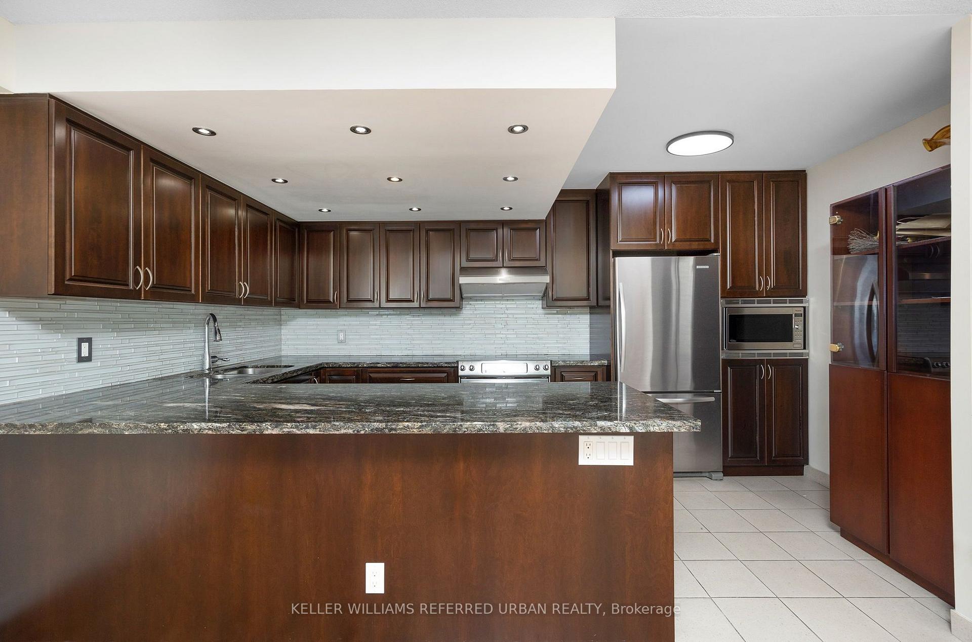 Photo 4 of Unit 2105, 205 Wynford Drive, Toronto, Flemingdon Park — HOMEH