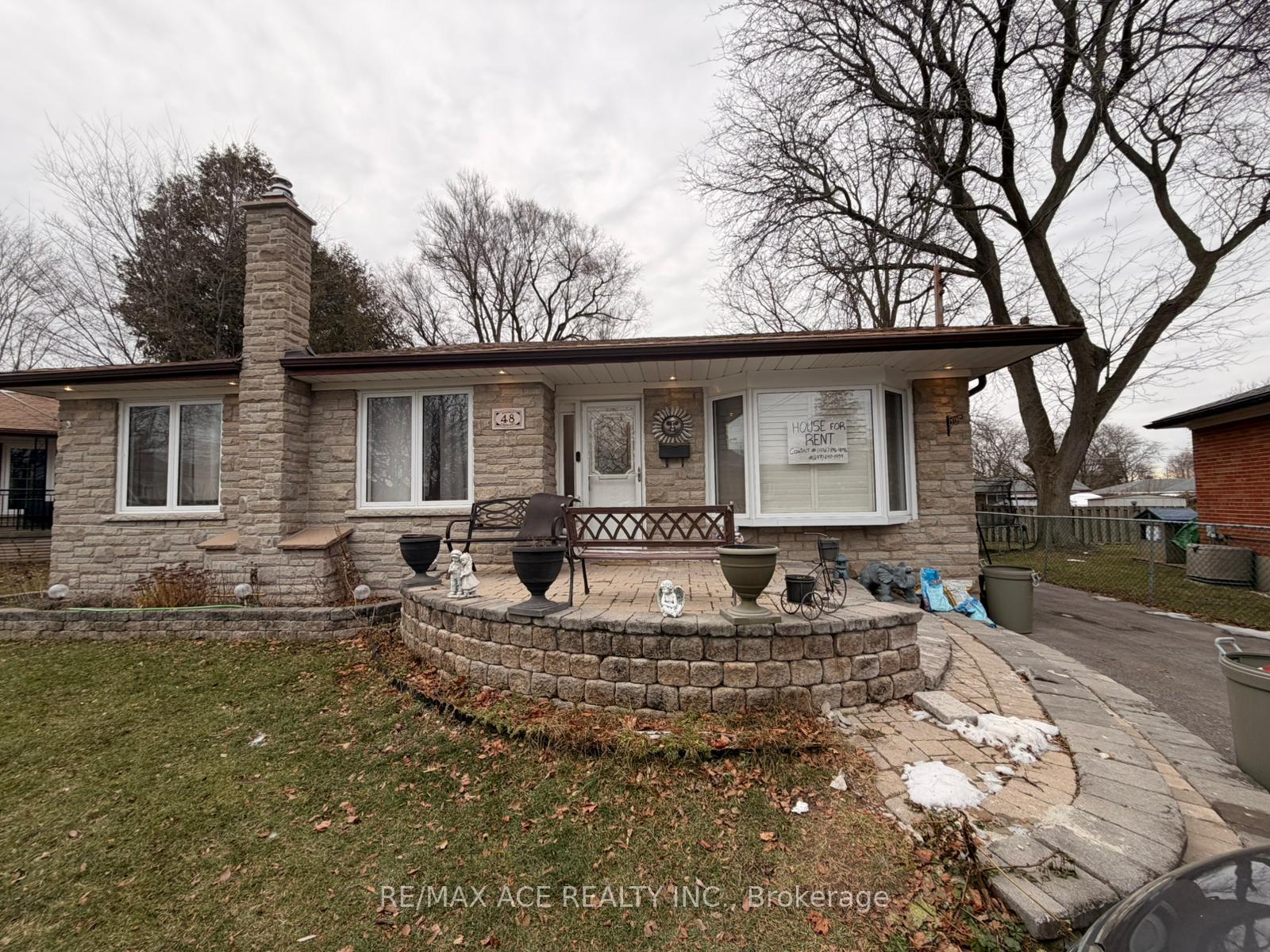 Photo 1 of Unit Main, 48 Ronway Crescent, Scarborough, Woburn — HOMEH