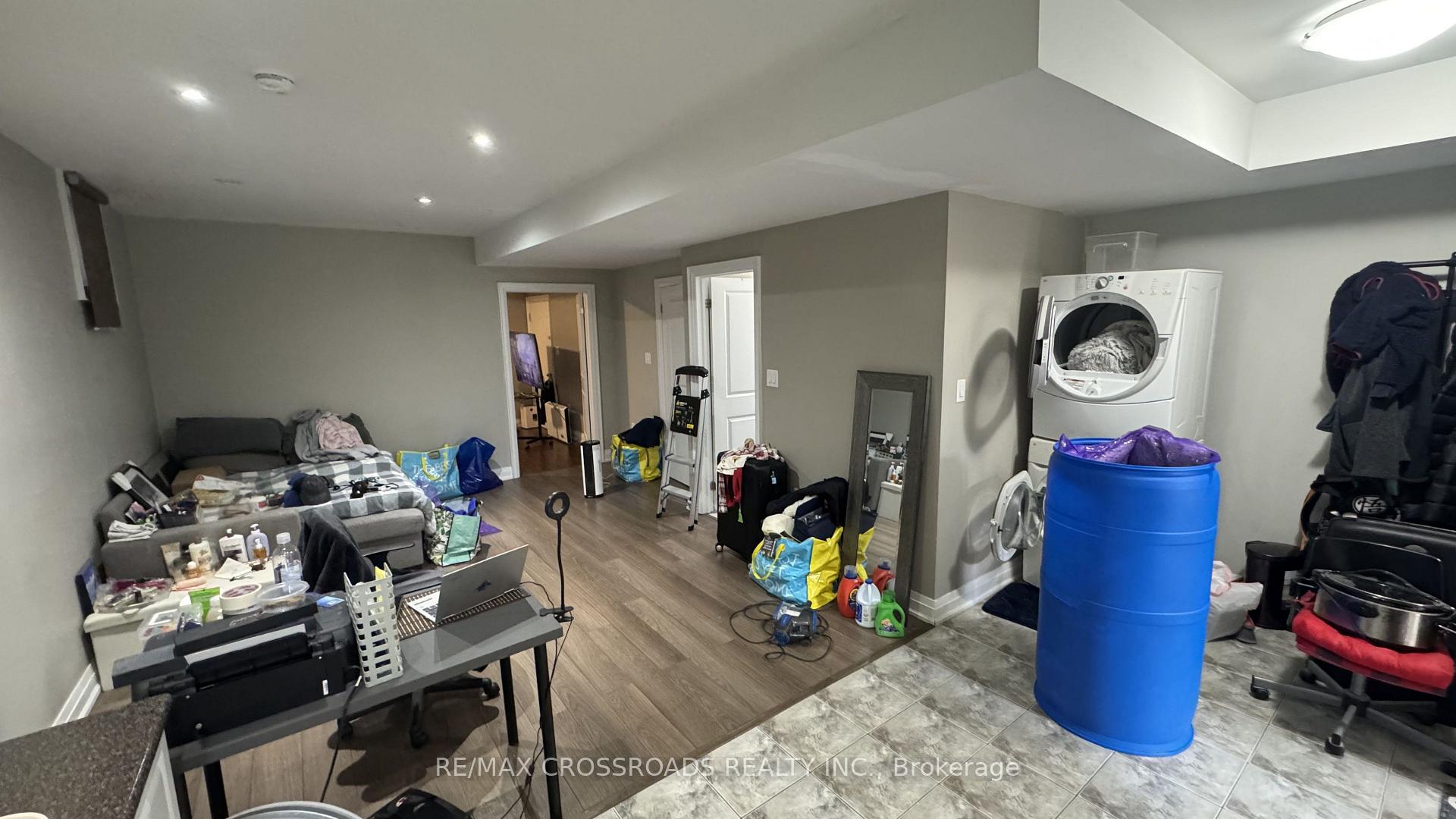 Photo 8 of 43 Waniska Avenue, Etobicoke, Stonegate-Queensway — HOMEH